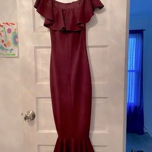 Windsor fitted off should dress